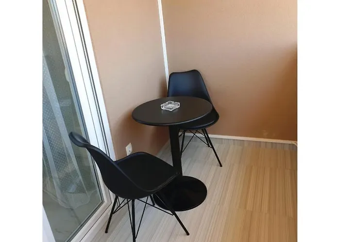 Apartment Mate4